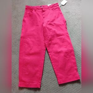Womens NWT FREE ASSEMBLY Zip Front Capri/Pants/Jeans, Size 10 (BRIGHT RED!!!)